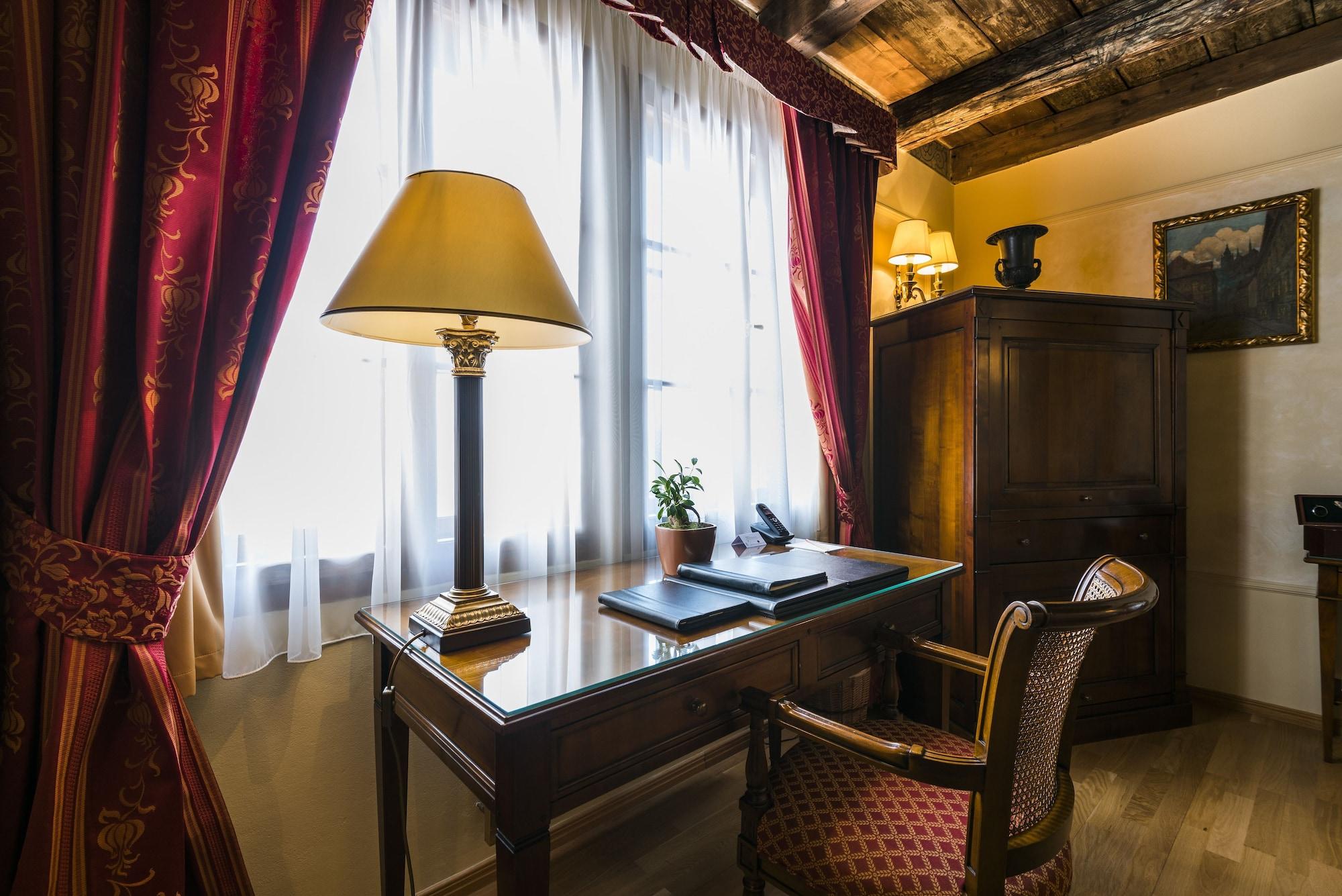 Hotel Golden Well Prag Exterior foto