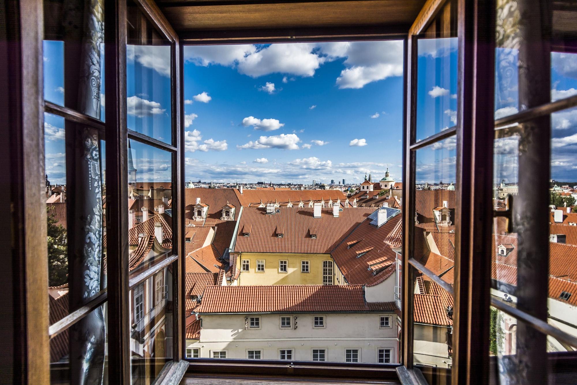 Hotel Golden Well Prag Exterior foto