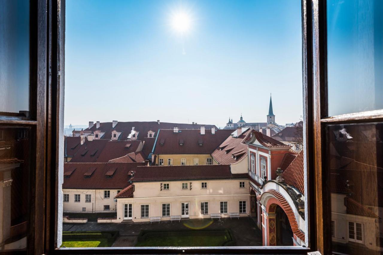 Hotel Golden Well Prag Exterior foto