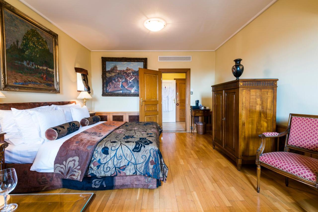Hotel Golden Well Prag Exterior foto